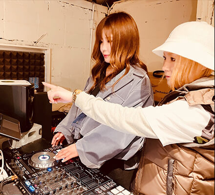 DJ LESSON